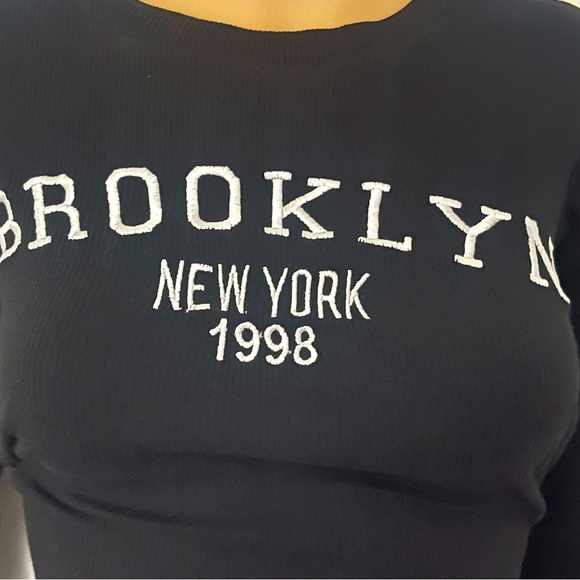 Brooklyn Long Sleeve 1998 Fitted Tee - Picture 4 of 4